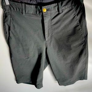 Lululemon men’s small charcoal stretch shorts